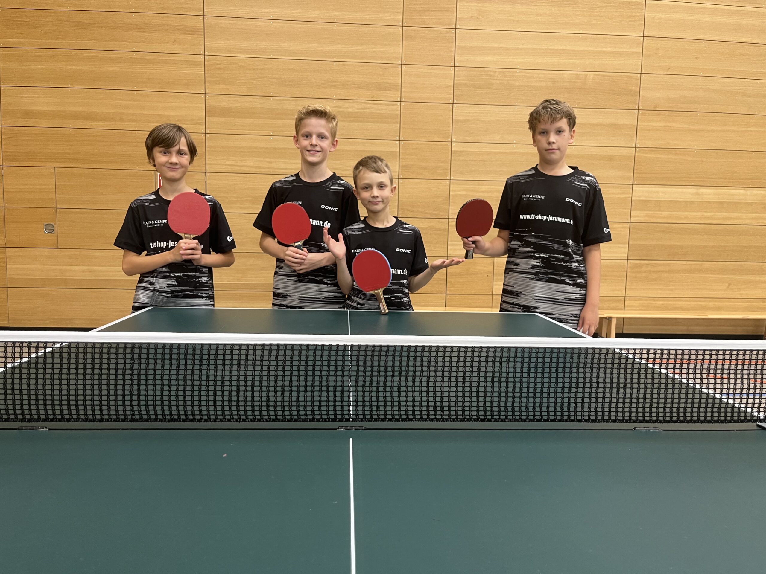 Schülermannschaft auf Platz 1 nach der Hälfte der Hinrunde